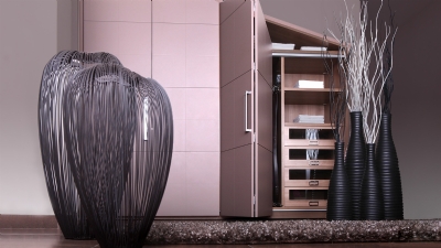 WEEKEND GİYSİ DOLABI